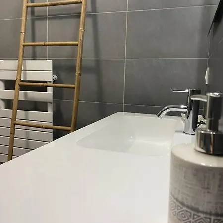 B32- T3-les Hauts Du Port-parking-clim-wifi-50m Du Port شقة *