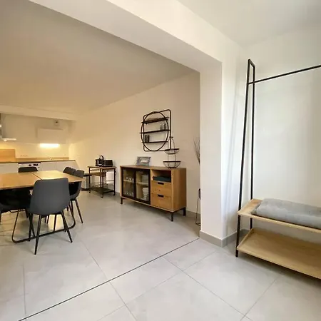 B32- T3-les Hauts Du Port-parking-clim-wifi-50m Du Port * Bonifacio (Corsica)